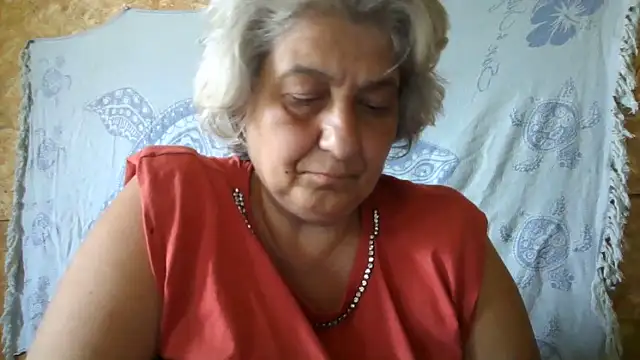 ExquisiteMature webcam