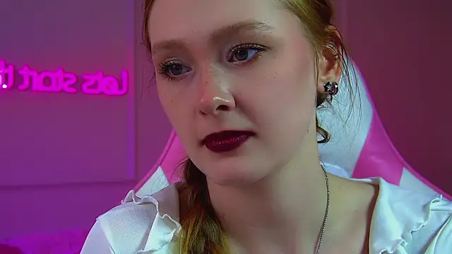 AgataFoxley webcam