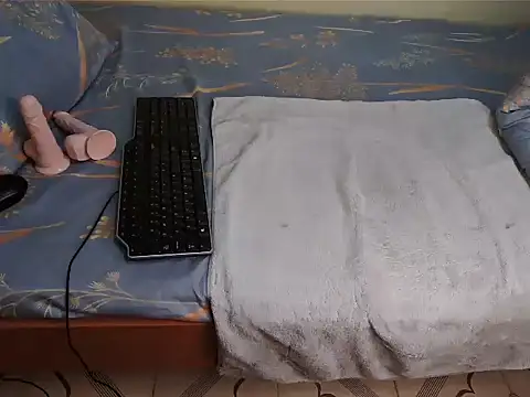 Luna_en_Gee webcam