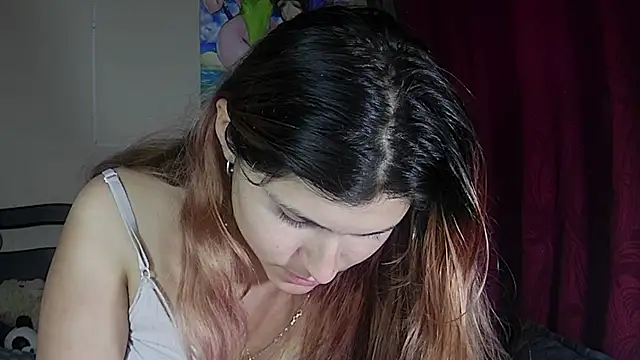 starelii - StarElii's free webcam - UK Sex Cams