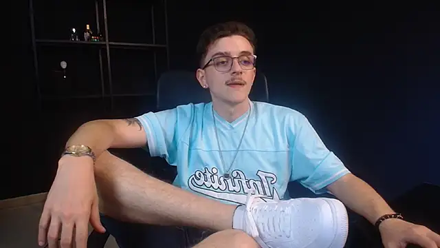 FelixStarkk live sex cam