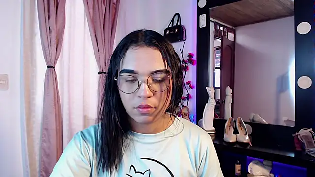 Candyy_doll__ webcam