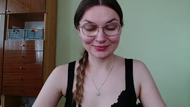 LooveELLYx webcam
