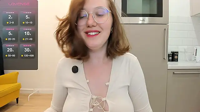 Charmy_Gracy webcam