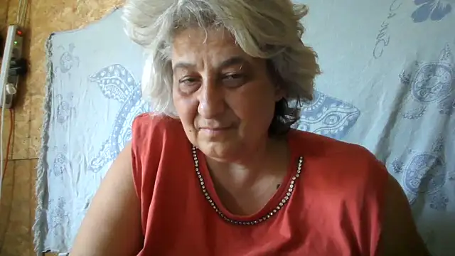 ExquisiteMature webcam