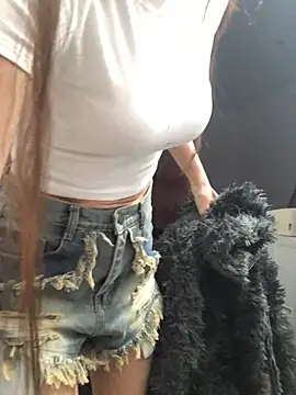 Writhing_First live cam