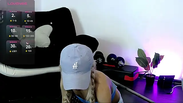 SarahRaynex webcam