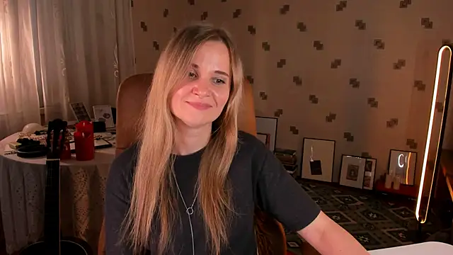 MiaSparkes webcam