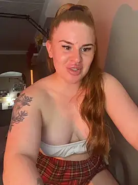 Watch RedFoxQueen live on EroticFlix - High definition streams