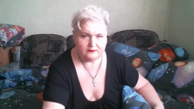 Lana555 live cam on StripChat