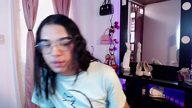 Candyy_doll__ webcam