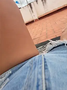 SexyErola27 webcam