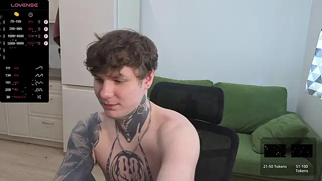 Lechery_boy live cam on StripChat