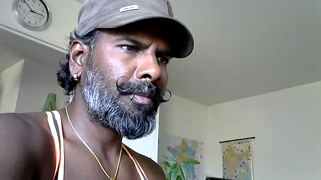 frenchblackc31 live cam
