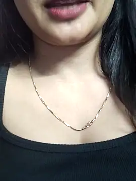 Wild-janvi webcam