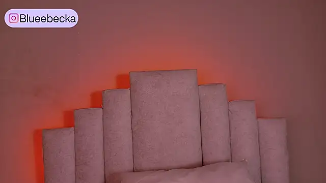 BeckaBlue live cam