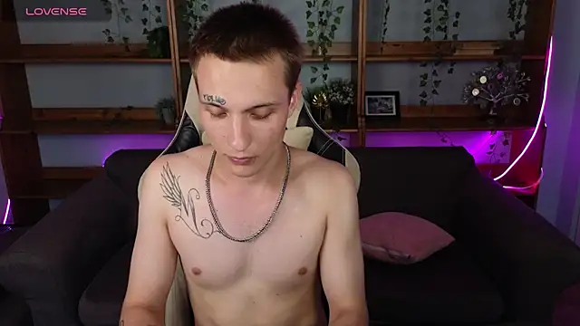 Dreamkai live cam on StripChat