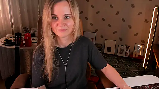 MiaSparkes webcam