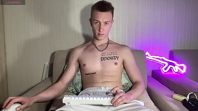 Travis_Gracile webcam