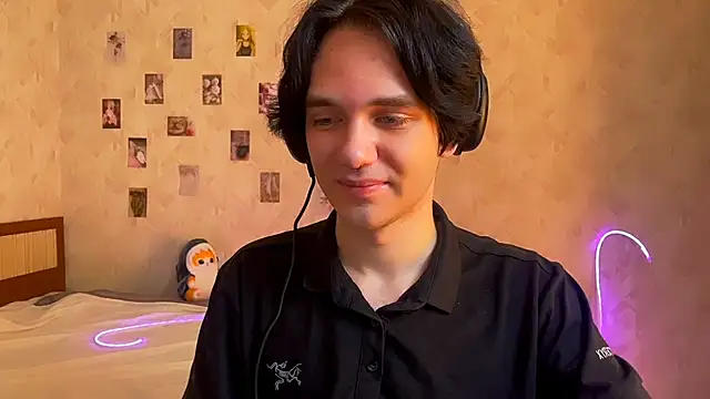 Zombde live cam on StripChat
