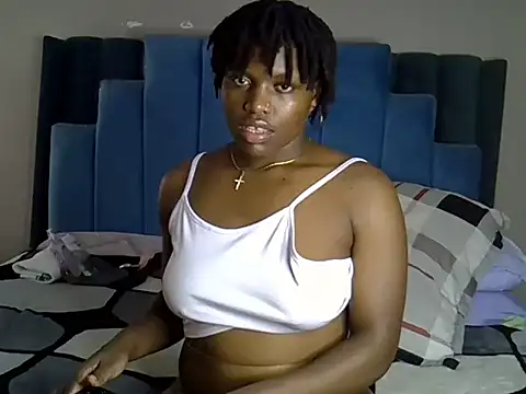 melanin_moon webcam
