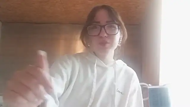 OliviaMoment webcam