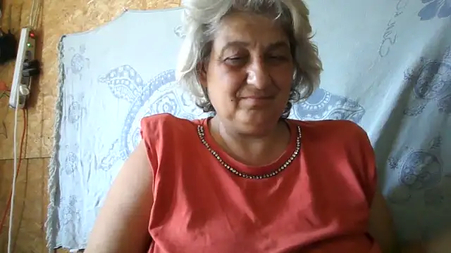 ExquisiteMature webcam