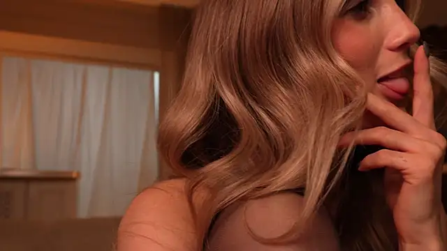 aurora_nude webcam