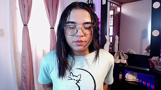Candyy_doll__ webcam
