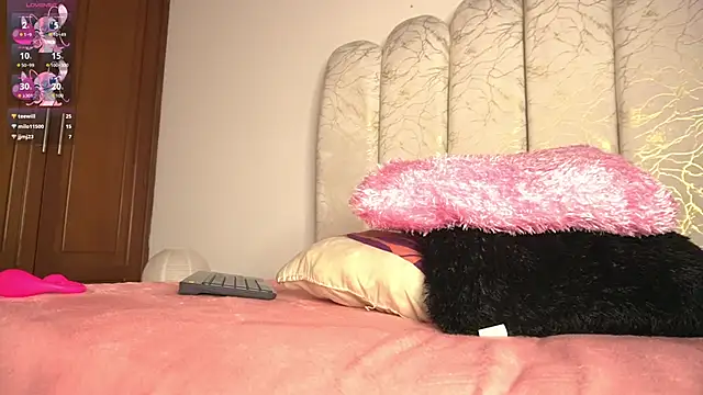 Watch pocahotass_11 live on EroticFlix - High definition streams