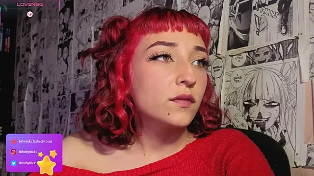 NickiYoung webcam