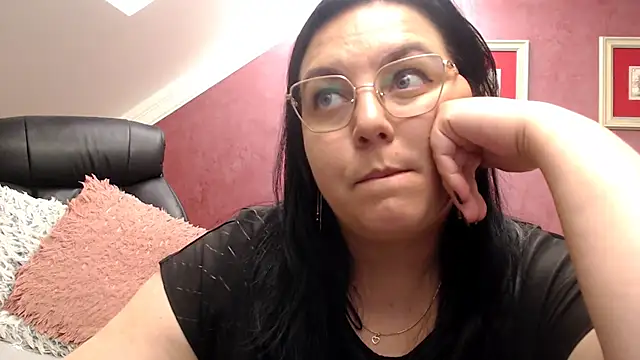 Wetandnaughtyxx webcam