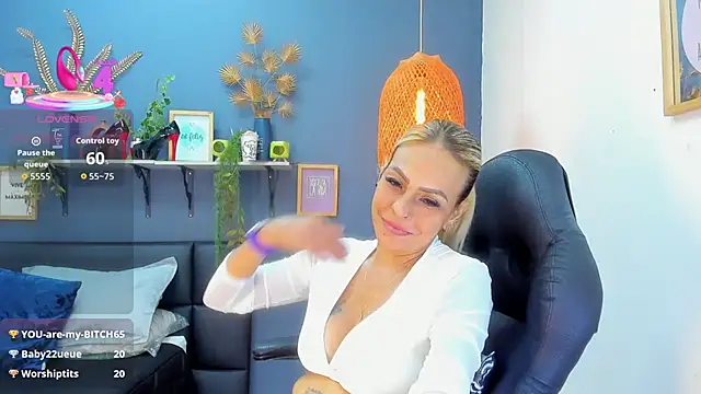 Yessila_parker