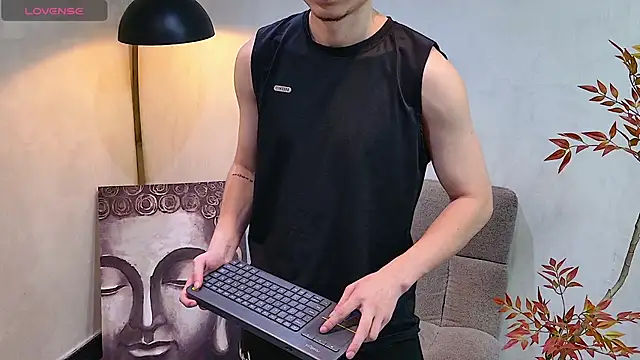 enzo_steel webcam