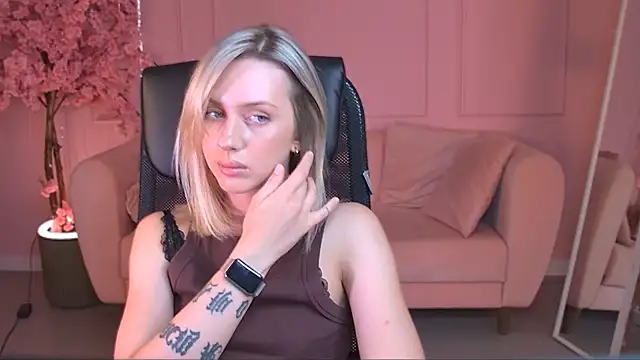 MeganClapp webcam