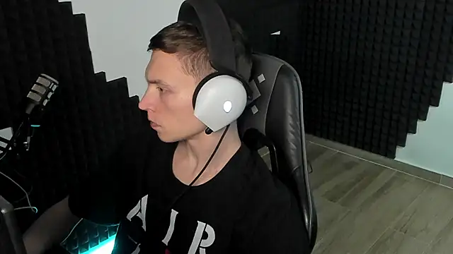 More_than_friend webcam