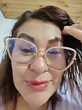 AlexxiaaMat live cam