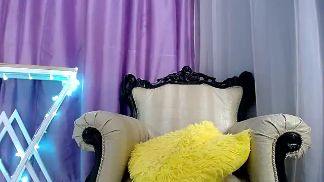 queen_a_n_i live cam