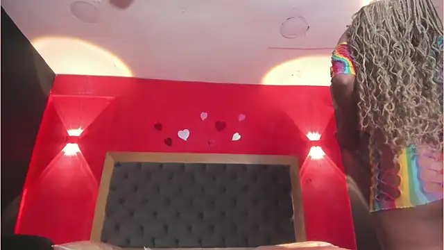 Watch YayaHilton live on EroticFlix - High definition streams