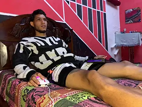 tanned_boy webcam