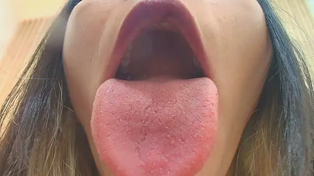 Naughty_Kittenm webcam