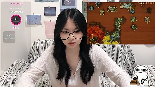 liliybaby - LiLiYbaby's free webcam - UK Sex Cams