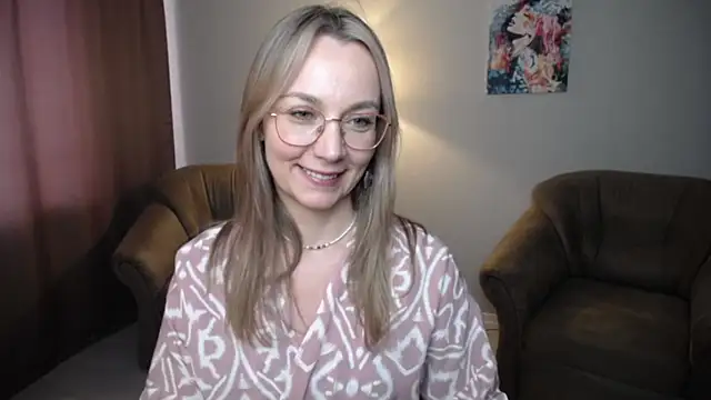 Ava_Elior webcam