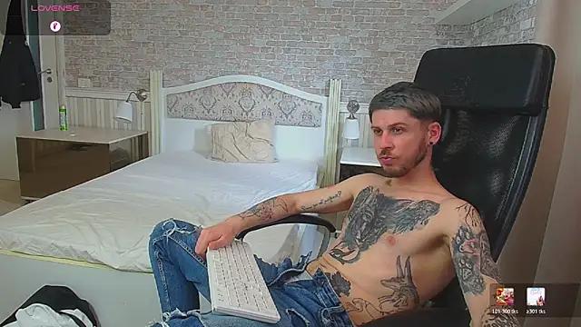 JonahShaw live cam