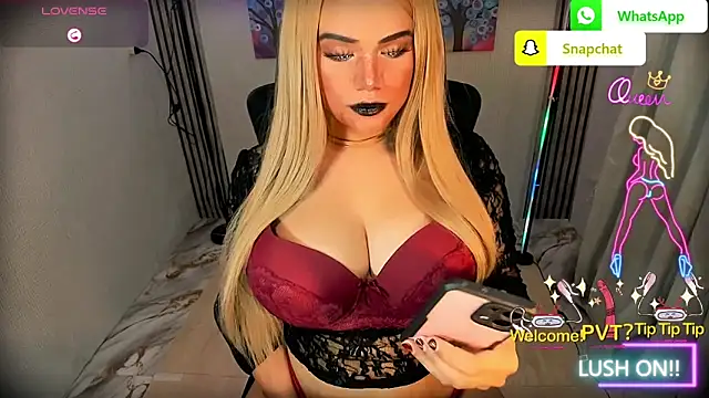 xHugeHarleySelfsuckerx live cam