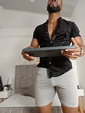 Dante_Knox webcam