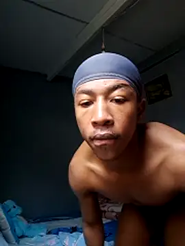 Peterveero12 webcam