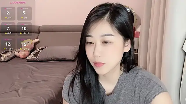 Watch F-Yuwei live on EroticFlix - High definition streams
