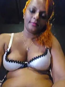 Watch NILMINI-SHERON live on EroticFlix - High definition streams