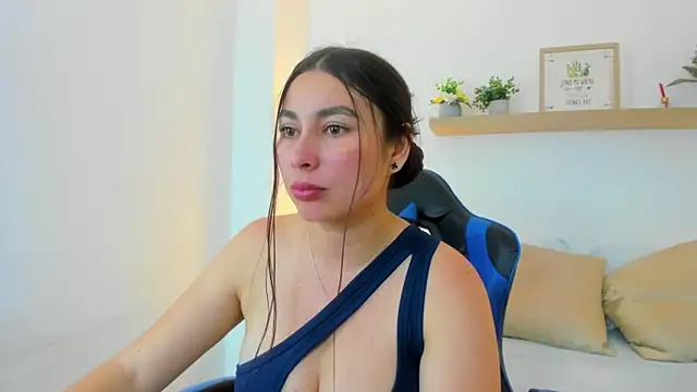 bella_99_ webcam
